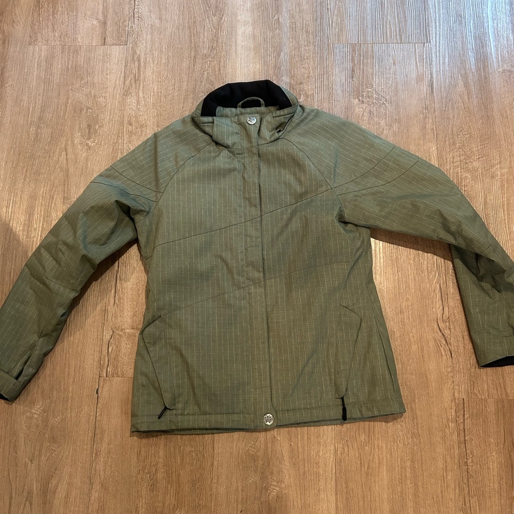 Green Ski & Snow Jacket with Standing Collar and Full-Length Zipper